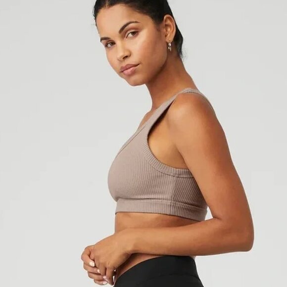 Alo Wellness Bra - Picture 4 of 9